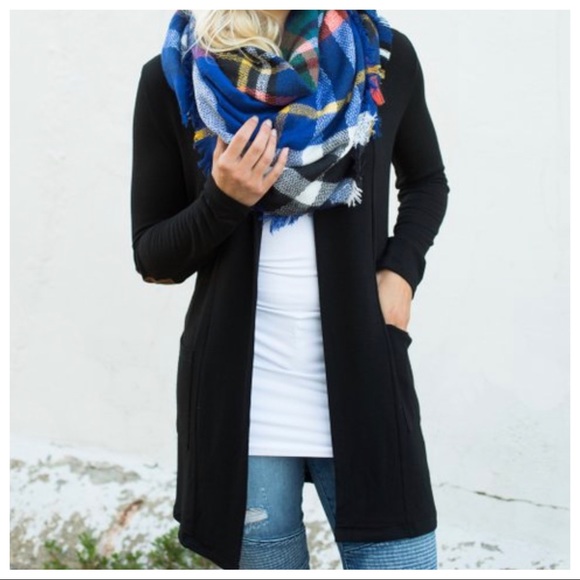 #10 Black knit side pocket cardigan - Picture 2 of 9